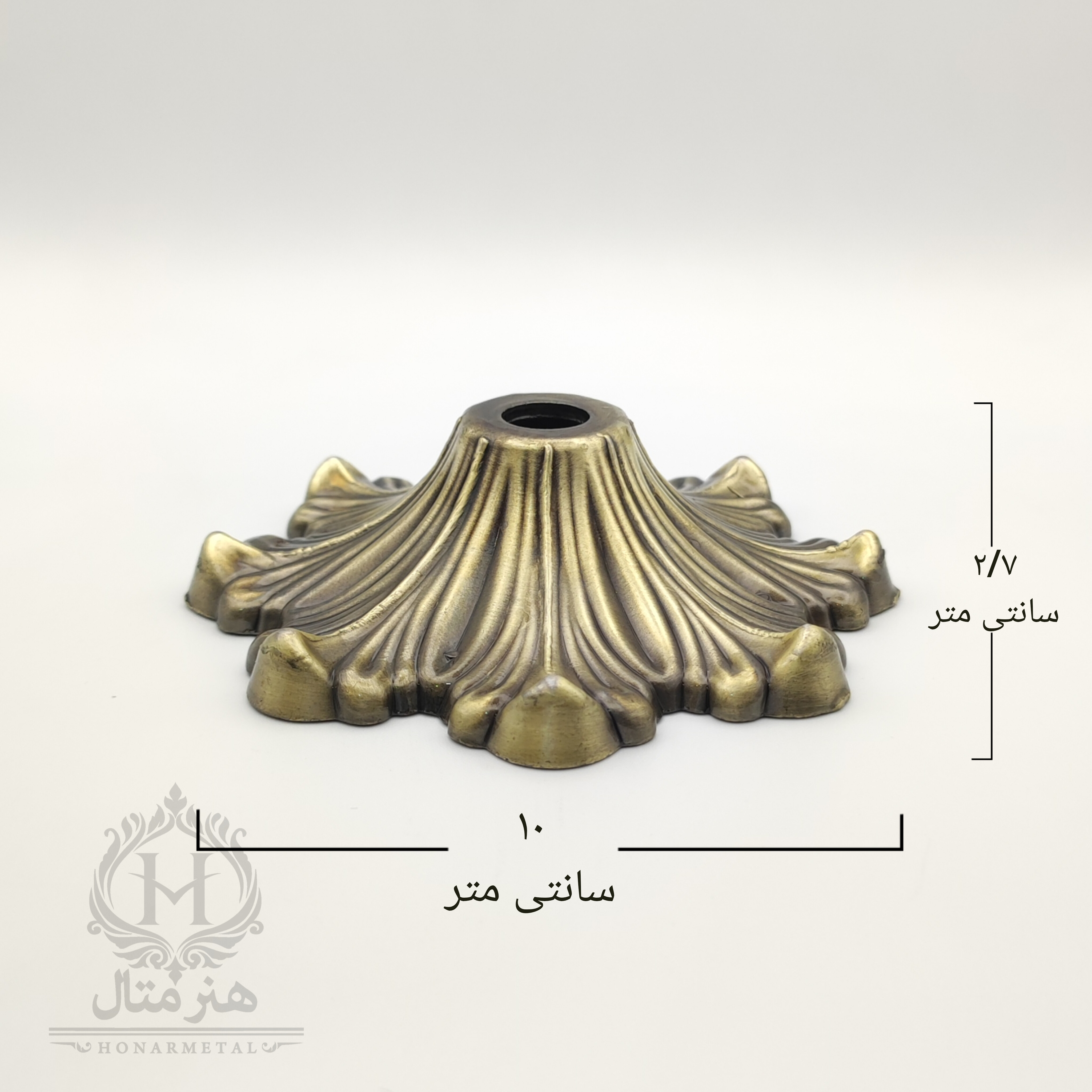زنبق نخل فلزی بزرگ آنتیک